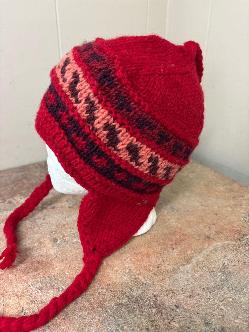 Handknit  Australian Wool Hat- Adult- Unisex- Reds-Super warm! Fair Isle NWT
